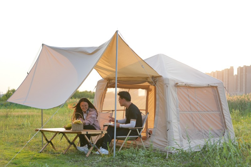Tent with sidewalls 1891